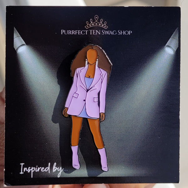 Queen: Naomi (enamel pin)